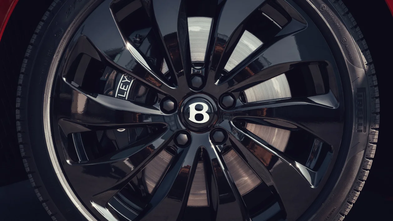 Bentley Flying Spur V8 Detail